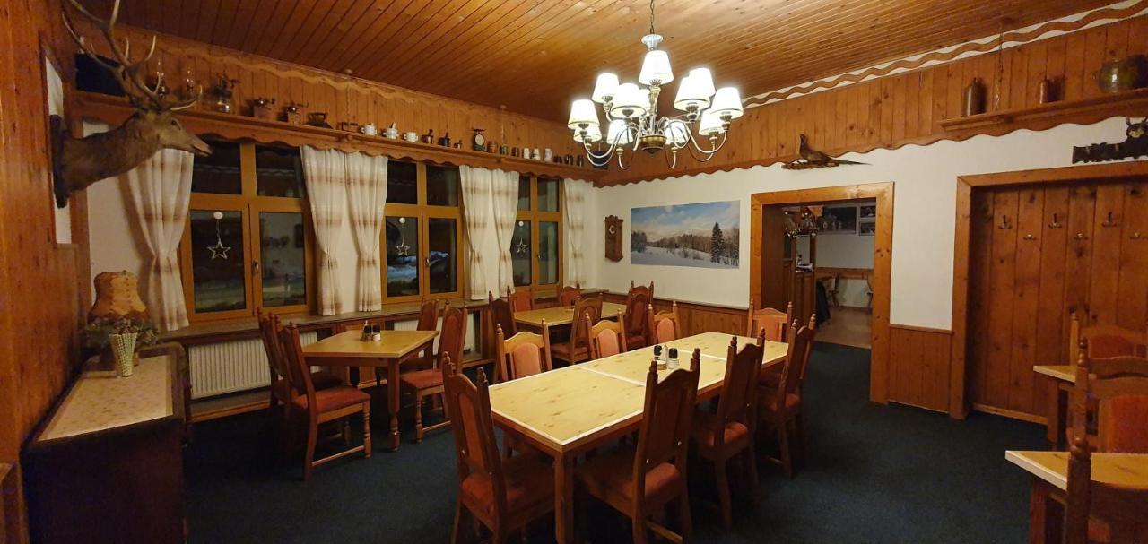 Hotel Lesni Dum Janské Lázně Buitenkant foto